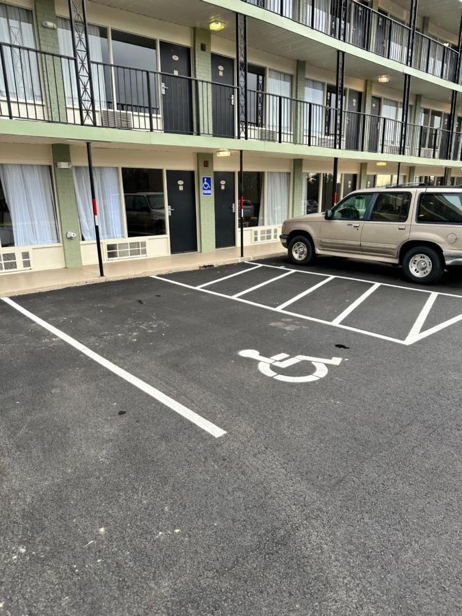 西阿什维尔戴斯酒店 Candler 外观 照片